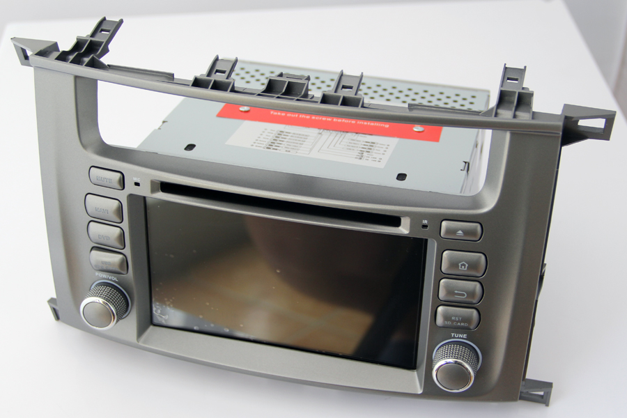 Toyota Land Cruiser 1998-2007(J100) Aftermarket Radio Upgrade (Free Backup Camera)